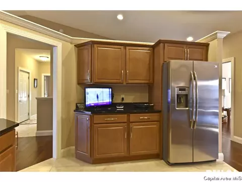 1716 Interlacken Rd, Springfield, IL 62704 photo 9