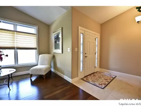 1716 Interlacken Rd, Springfield, IL 62704 photo 2