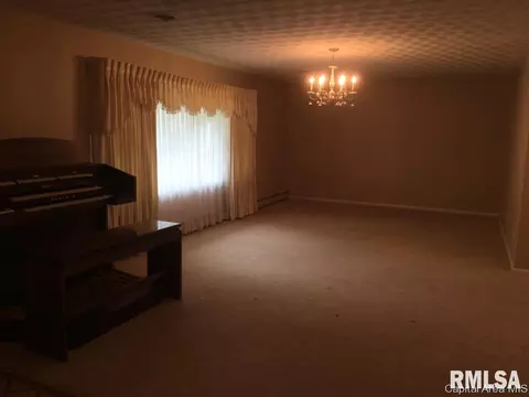 201 N Maple St, Athens, IL 62613 photo 14