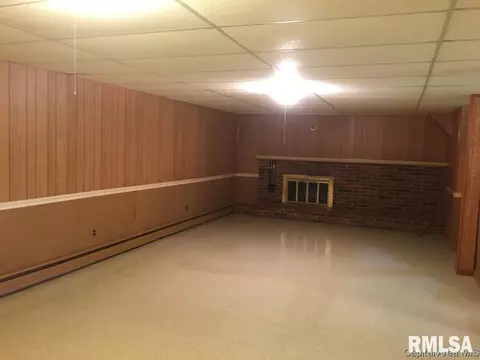 201 N Maple St, Athens, IL 62613 photo 30