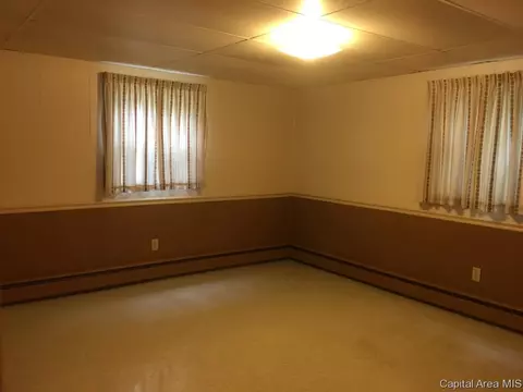 201 N Maple St, Athens, IL 62613 photo 28
