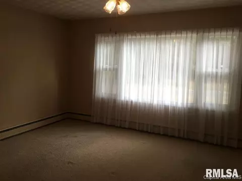 201 N Maple St, Athens, IL 62613 photo 21