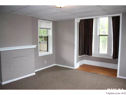 1630 N 8th St, Springfield, IL 62702 photo 5