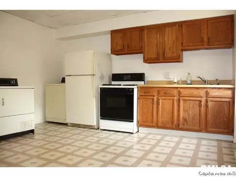 1630 N 8th St, Springfield, IL 62702 photo 9