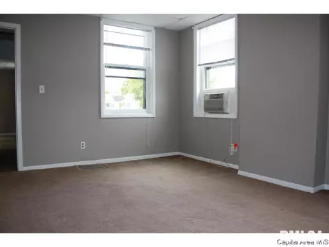 1630 N 8th St, Springfield, IL 62702 photo 8