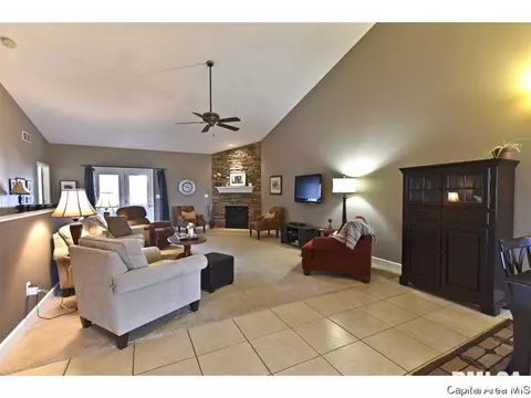 5407 Biltmore Dr, Springfield, IL 62711 photo 3