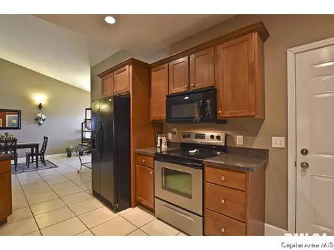 5407 Biltmore Dr, Springfield, IL 62711 photo 9