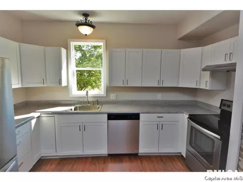 421 W Maple Ave N, Springfield, IL 62702 photo 10