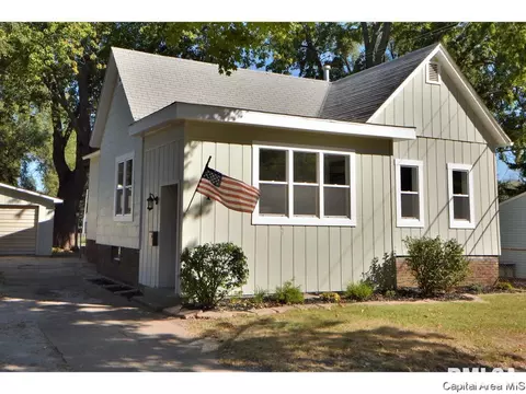 421 W Maple Ave N, Springfield, IL 62702 photo 2