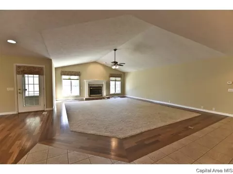 2516 Chicory Dr, Springfield, IL 62711 photo 5