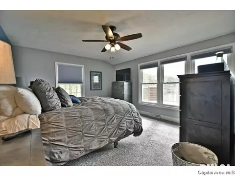 1337 E Lake Shore Dr, Springfield, IL 62712 photo 17