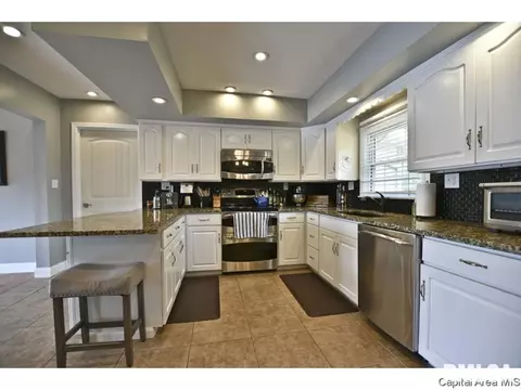 1337 E Lake Shore Dr, Springfield, IL 62712 photo 15