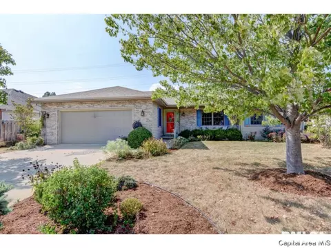2905 Springwood Dr, Springfield, IL 62712 photo 1