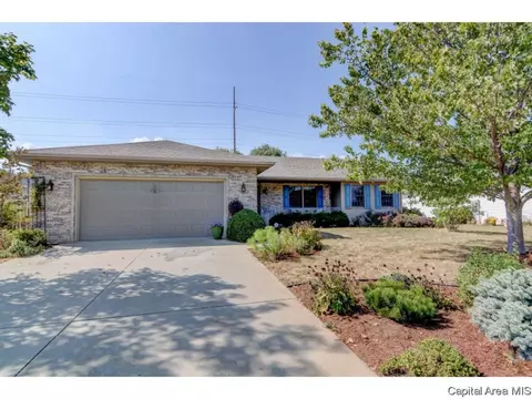 2905 Springwood Dr, Springfield, IL 62712 photo 3