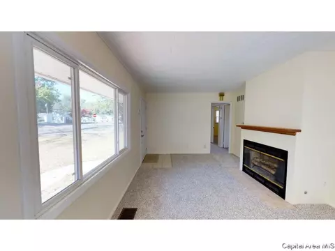 1648 N 20th St, Springfield, IL 62702 photo 8