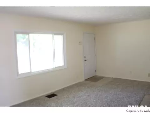 1648 N 20th St, Springfield, IL 62702 photo 4