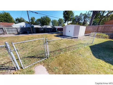 1648 N 20th St, Springfield, IL 62702 photo 24