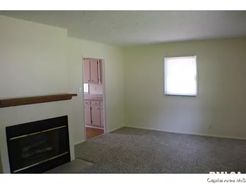 1648 N 20th St, Springfield, IL 62702 photo 6