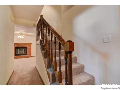 1718 Devonwood Dr, Springfield, IL 62704 photo 24