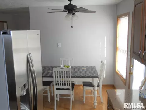 4112 Mccormick Dr, Springfield, IL 62707 photo 9