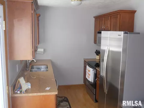 4112 Mccormick Dr, Springfield, IL 62707 photo 8