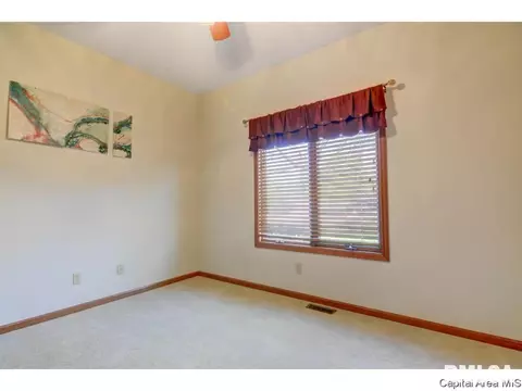 4004 Stone Bridge Rd, Springfield, IL 62711 photo 16