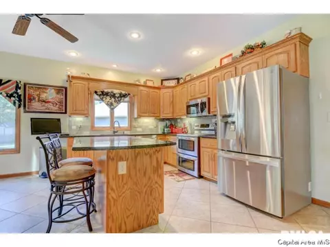4004 Stone Bridge Rd, Springfield, IL 62711 photo 9