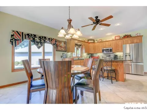 4004 Stone Bridge Rd, Springfield, IL 62711 photo 12