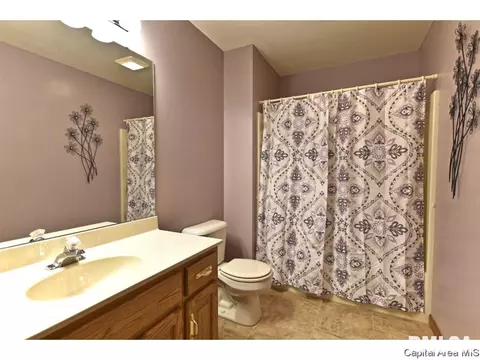 2204 Redlands Dr, Springfield, IL 62711 photo 24