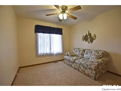 2204 Redlands Dr, Springfield, IL 62711 photo 23