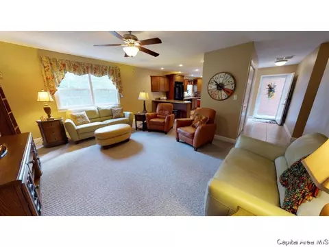 2 Golf Rd, Springfield, IL 62704 photo 6