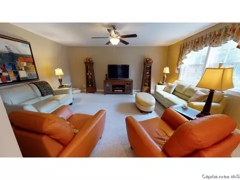 2 Golf Rd, Springfield, IL 62704 photo 4