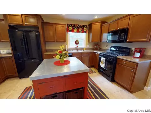 2 Golf Rd, Springfield, IL 62704 photo 10