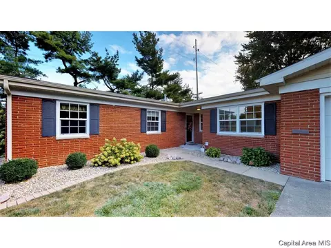 2 Golf Rd, Springfield, IL 62704 photo 2