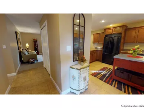 2 Golf Rd, Springfield, IL 62704 photo 3