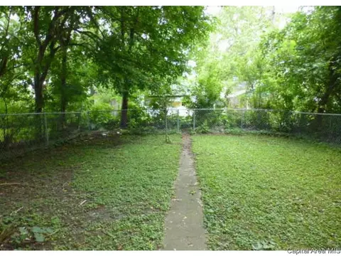 1921 E Pine St, Springfield, IL 62703 photo 5
