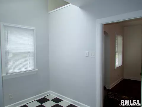2424 S 5th, Springfield, IL 62703 photo 4