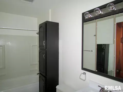 2424 S 5th, Springfield, IL 62703 photo 5