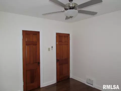 2424 S 5th, Springfield, IL 62703 photo 9