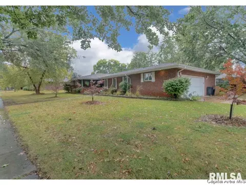 2501 Manchester Dr, Springfield, IL 62704 photo 8