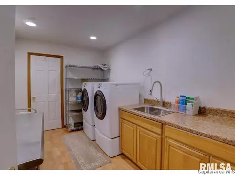 2501 Manchester Dr, Springfield, IL 62704 photo 22