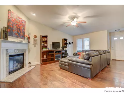 1600 Tern Pl, Springfield, IL 62711 photo 3