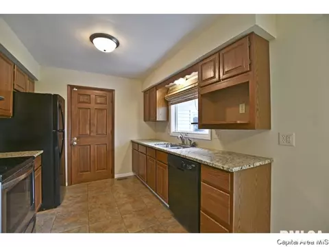 52 Bel Aire Dr, Springfield, IL 62703 photo 14