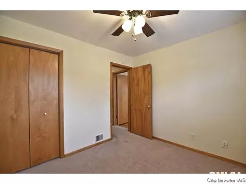 52 Bel Aire Dr, Springfield, IL 62703 photo 21