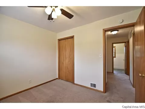 52 Bel Aire Dr, Springfield, IL 62703 photo 19