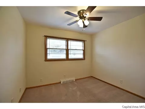 52 Bel Aire Dr, Springfield, IL 62703 photo 20