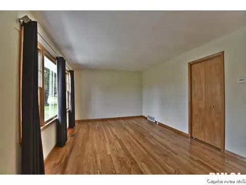 52 Bel Aire Dr, Springfield, IL 62703 photo 6
