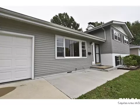 52 Bel Aire Dr, Springfield, IL 62703 photo 5