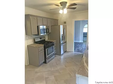 1620 W Lawrence, Springfield, IL 62704 photo 4