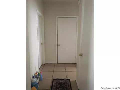 1011 S 12th St, Springfield, IL 62703 photo 5